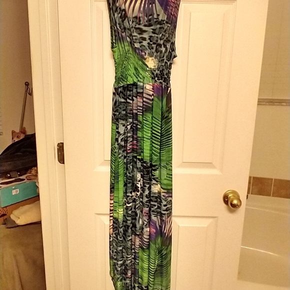 NWOT Sleeveless drape high low dress - Picture 4 of 8